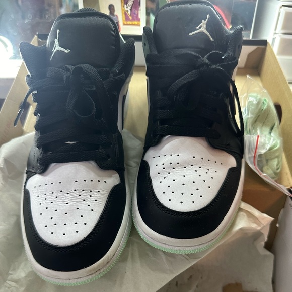 2022 Air Jordan 1 Low SE 'Tie Dye' Men’s size 8.5/ Women’s size 10 - Picture 11 of 12